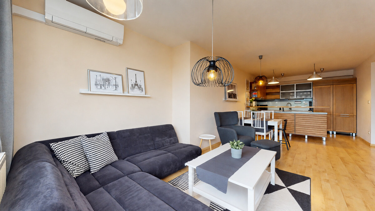 VEĽKORYSÝ 3-izb. byt (97m²) s balkónom, 2 pivnicami a 2x garáž. státím — foto 8