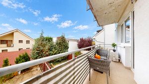 VEĽKORYSÝ 3-izb. byt (97m²) s balkónom, 2 pivnicami a 2x garáž. státím — foto 15