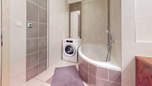 VEĽKORYSÝ 3-izb. byt (97m²) s balkónom, 2 pivnicami a 2x garáž. státím — foto 18