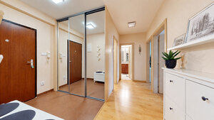 VEĽKORYSÝ 3-izb. byt (97m²) s balkónom, 2 pivnicami a 2x garáž. státím — foto 10
