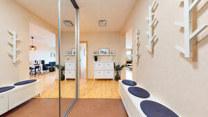 VEĽKORYSÝ 3-izb. byt (97m²) s balkónom, 2 pivnicami a 2x garáž. státím — foto 11