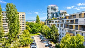 PREDAJ 3i BYTU S BALKÓNOM A VÝHĽADOM DO ZELENE | Rumančeková, Ružinov — foto 1