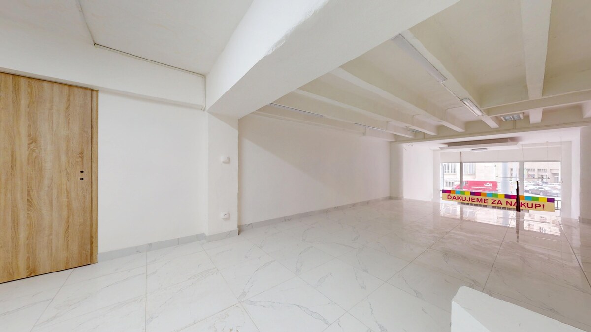 Veľký svetlý obchodný príestor , BA I. Staré Mesto Luxor, Štúrová — foto 9