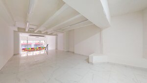 Veľký svetlý obchodný príestor , BA I. Staré Mesto Luxor, Štúrová — foto 5
