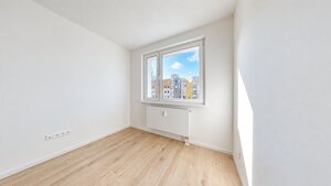 DLHE DIELY - Zrekonštruovaný 3i byt s loggiou - Kolískova ul. — foto 16