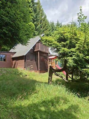 Celoročne obývateľná chata s vlastným pozemkom a výhľadom – Martin, Stráne — foto 1