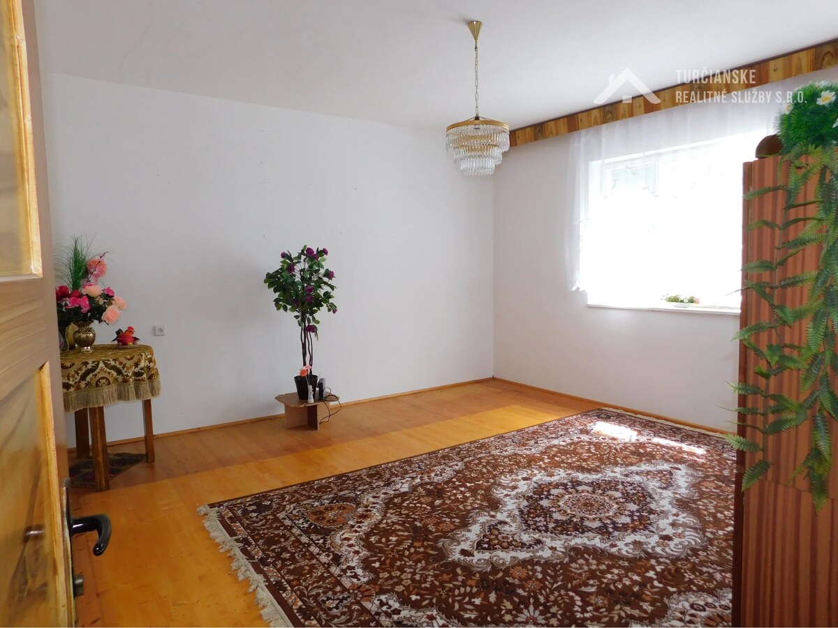 Rodinný dom s veľkým pozemkom vhodný na investíciu v Terchovej — foto 11