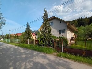 Rodinný dom s veľkým pozemkom vhodný na investíciu v Terchovej — foto 1