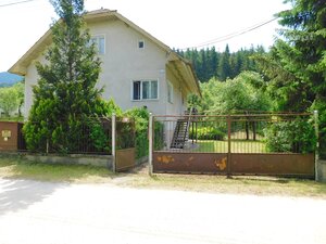 Rodinný dom s veľkým pozemkom vhodný na investíciu v Terchovej — foto 2