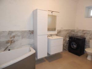 Na predaj zateplený,  dom v Šuranoch s krásnym parkom . — foto 2