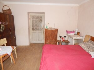 Na predaj  4.izb .dom - chalupa v Brutoch - pozemok 741 m2. — foto 2