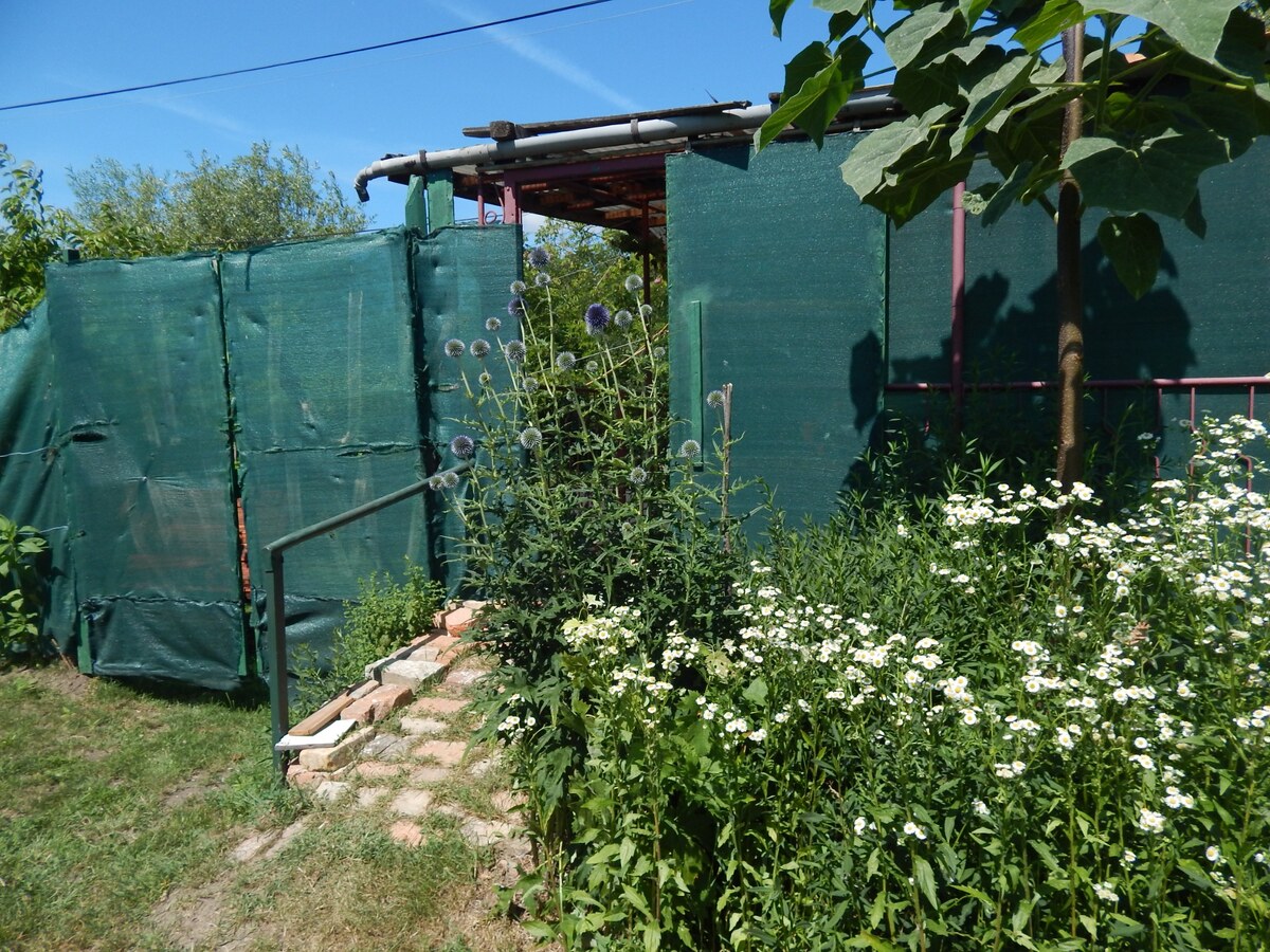 Z  pozemku sa môžete vydať člnom na prieskum okolitej vodnej ríše. — foto 4