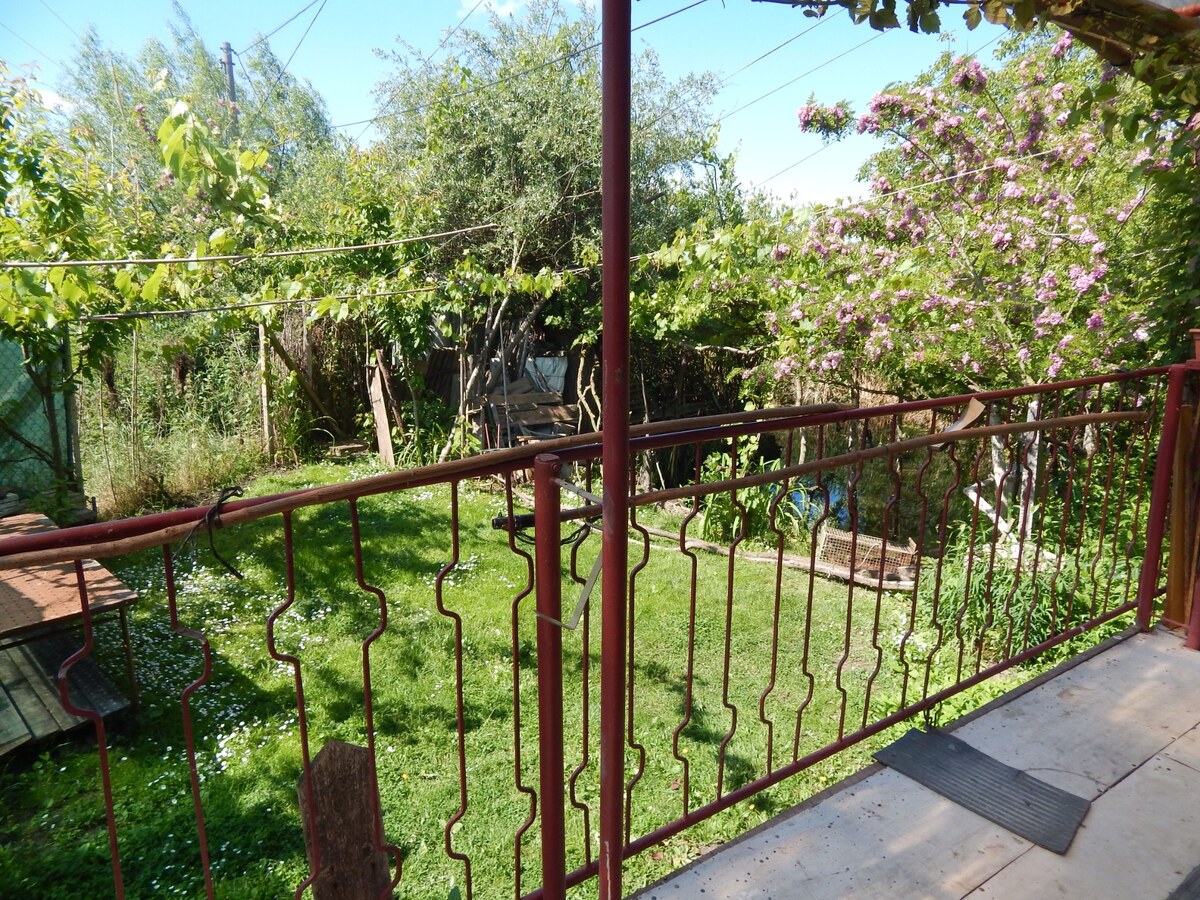 Z  pozemku sa môžete vydať člnom na prieskum okolitej vodnej ríše. — foto 10