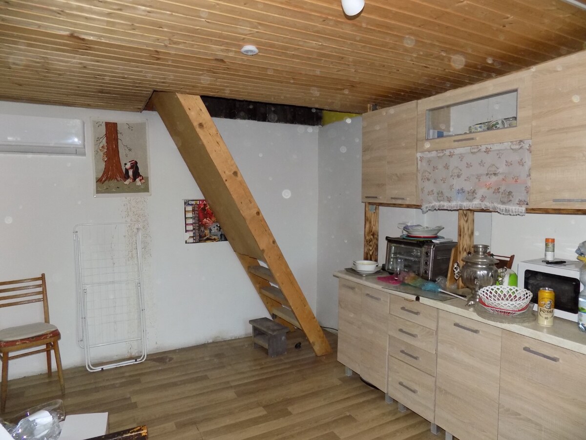 Na predaj murovaná chata na Tekvičnom poli v N. Zámkoch — foto 6