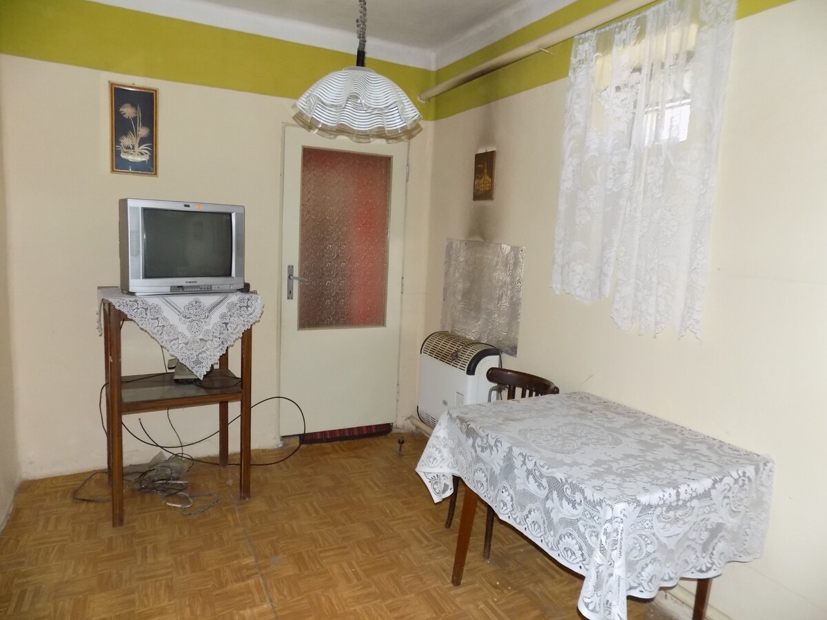 Na predaj tehlový dom v Strekove pri žel.stanici . — foto 7