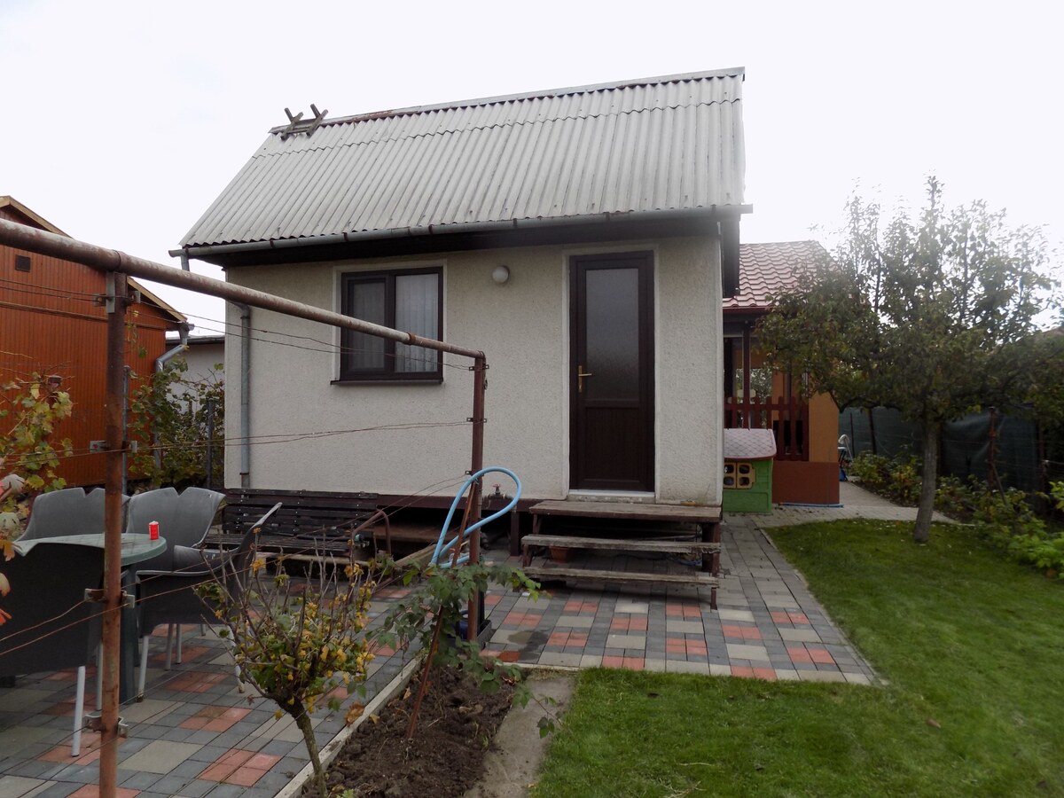 Na predaj chatka v príjemnej lokalite Svit 2  pri Nových Zámkoch . — foto 2