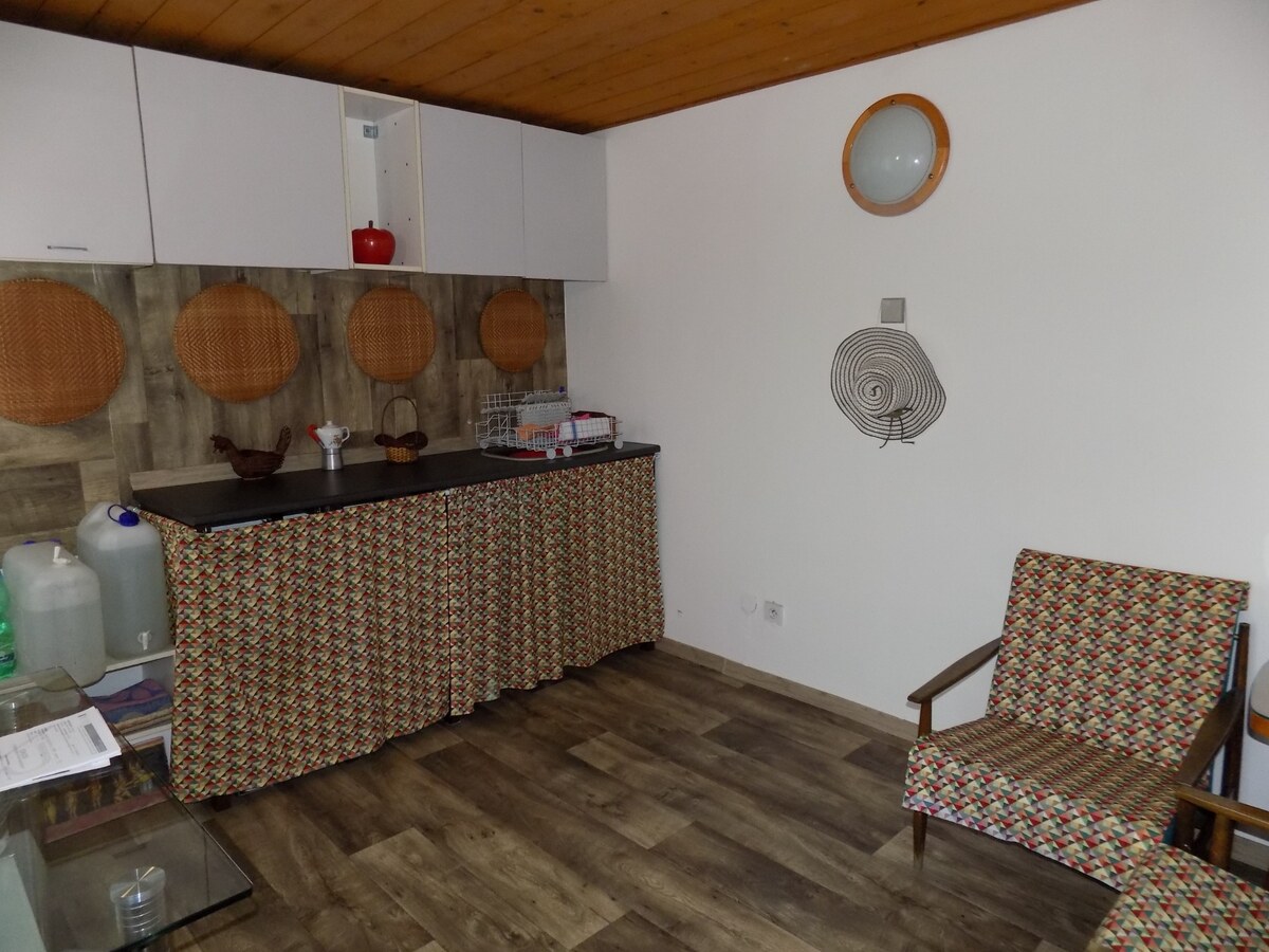 Na predaj chatka v príjemnej lokalite Svit 2  pri Nových Zámkoch . — foto 10