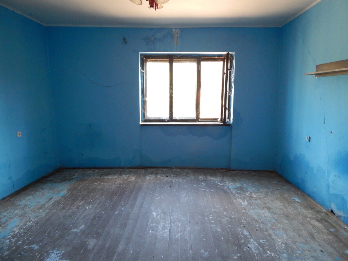 Na predaj vidiecky dom na pozemku 2104 m2 v Martovciach. — foto 3