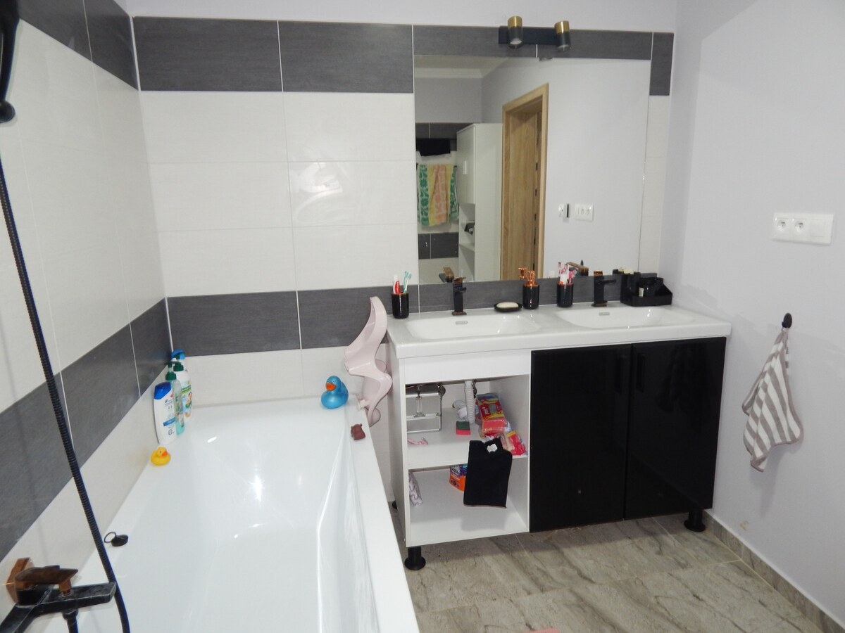 Na predaj 3 izb. zrekonštruovaný dom v obci Leľa pri Štúrove. — foto 5