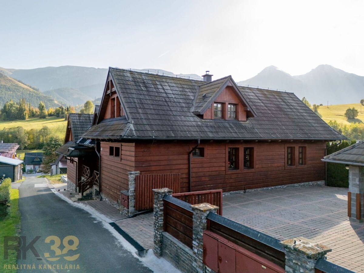 Rodinný dom s terasou, krbom a saunou v malebnom Ždiari — foto 3