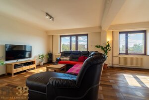 Veľkorysý radový rodinný dom so záhradou a garážou | Spišská Sobota — foto 2