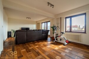 Veľkorysý radový rodinný dom so záhradou a garážou | Spišská Sobota — foto 3