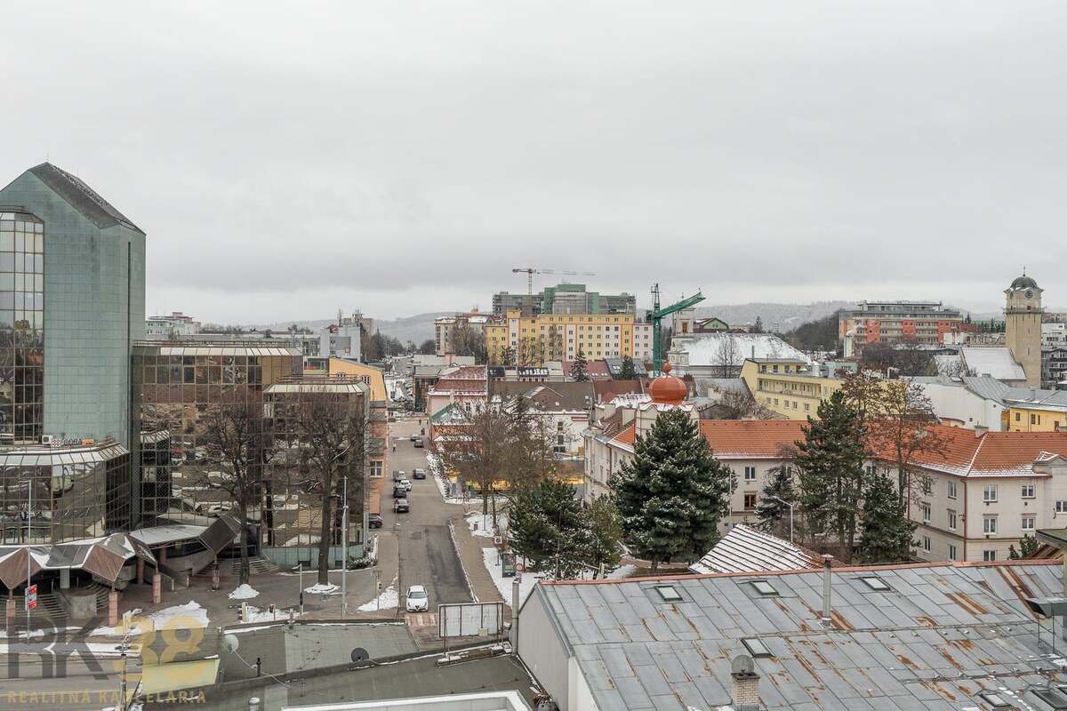 Kompletne zariadený 3-izbový byt v centre Popradu (EDEN) s parkovaním — foto 13