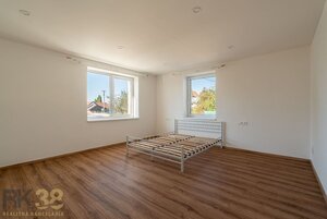 Rodinný dom s tromi samostatnými obytnými jednotkami — foto 16