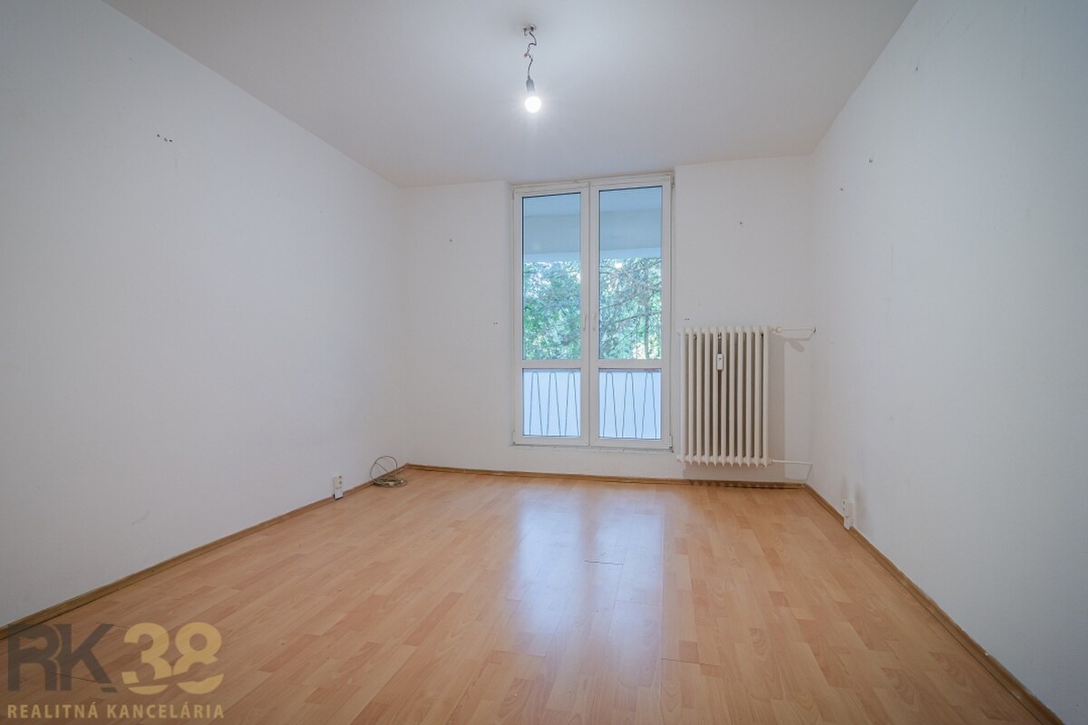 Zrekonštruovaný 4-izbový byt s loggiou | Poprad – Západ — foto 2