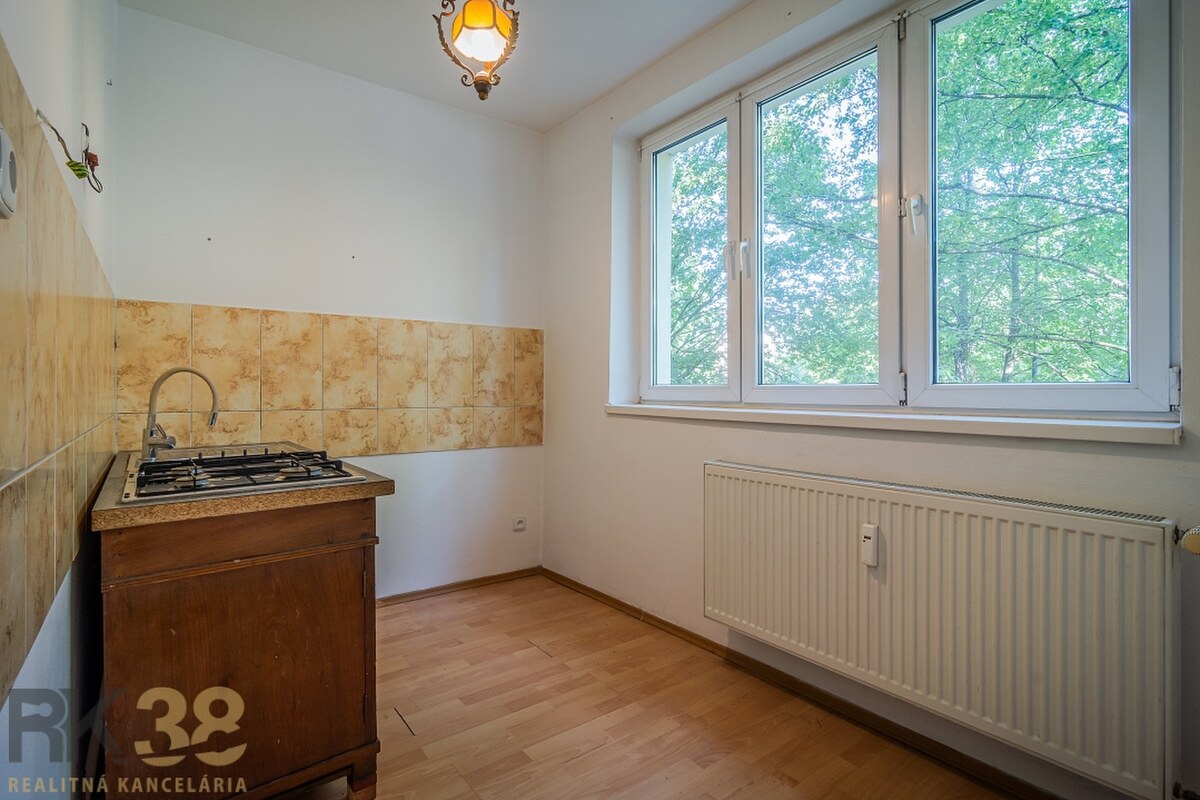 Zrekonštruovaný 4-izbový byt s loggiou | Poprad – Západ — foto 6