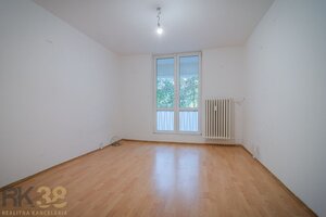 Predaj: Zrekonštruovaný 4-izbový byt s loggiou | Poprad – Západ — foto 2