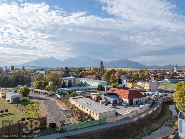 Novostavby garáží/skladov v blízkosti centra Kežmarku, možnosť odpočtu