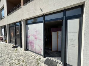 Lukratívny obchodný priestor s vodou a sprchou na prenájom — foto 8