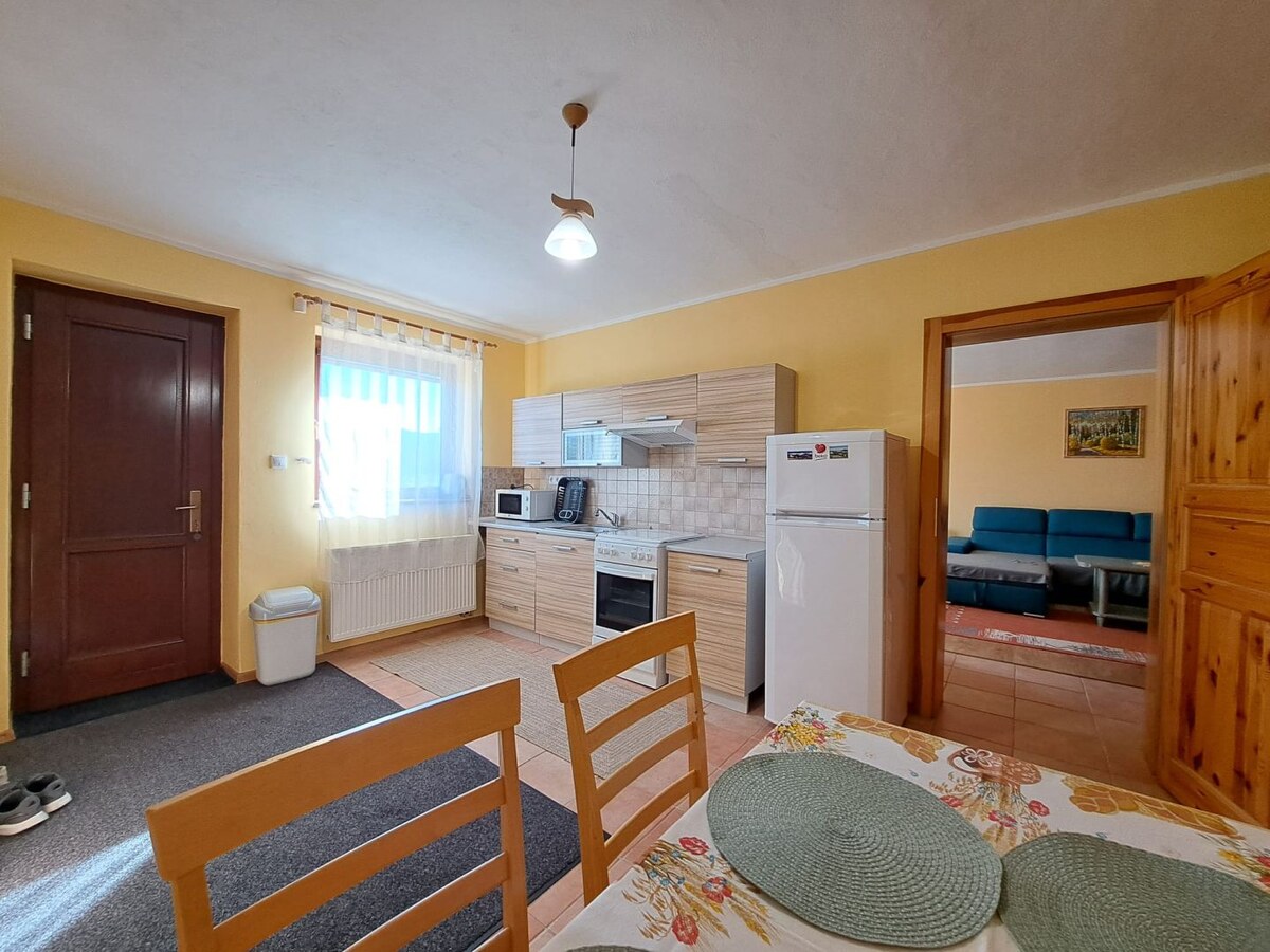 Na prenájom 1-izbový apartmán v rodinnom dome v Gánovciach — foto 4
