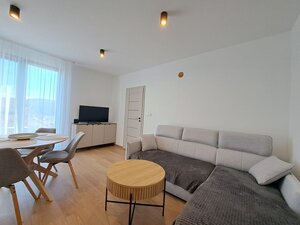 Menší rodinný dom v Gánovciach na prenájom — foto 2