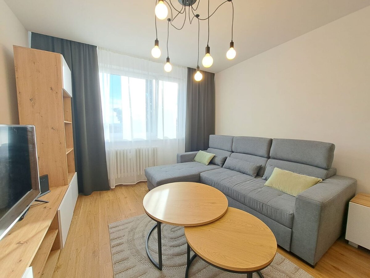 Prenájom kompletne zrekonštruovaného 2-izbového bytu s balkónom — foto 3