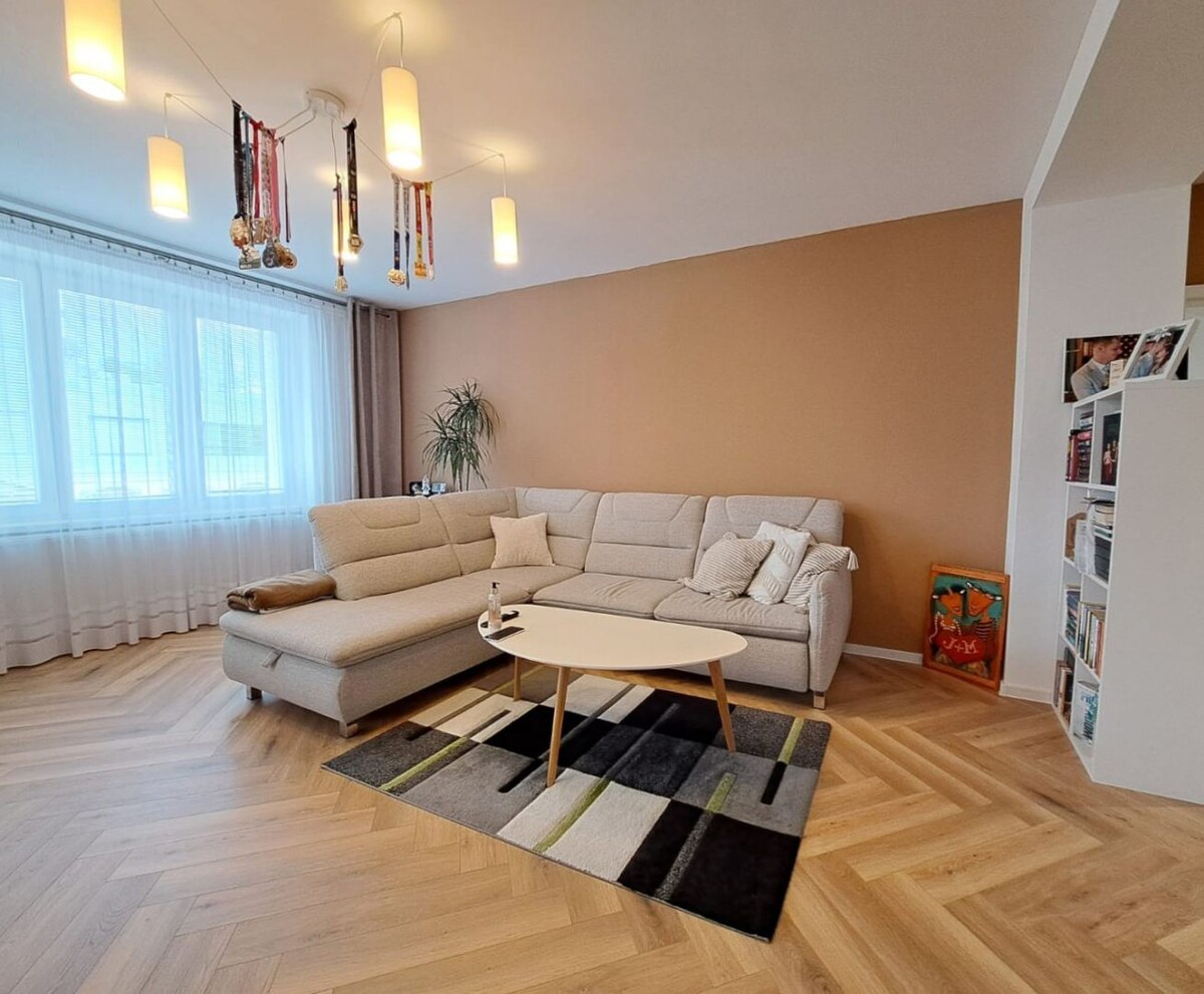 Pekný 3-izbový byt s balkónom na prenájom