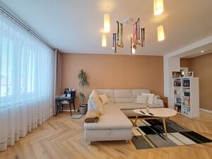 Pekný 3-izbový byt s balkónom na prenájom — foto 2