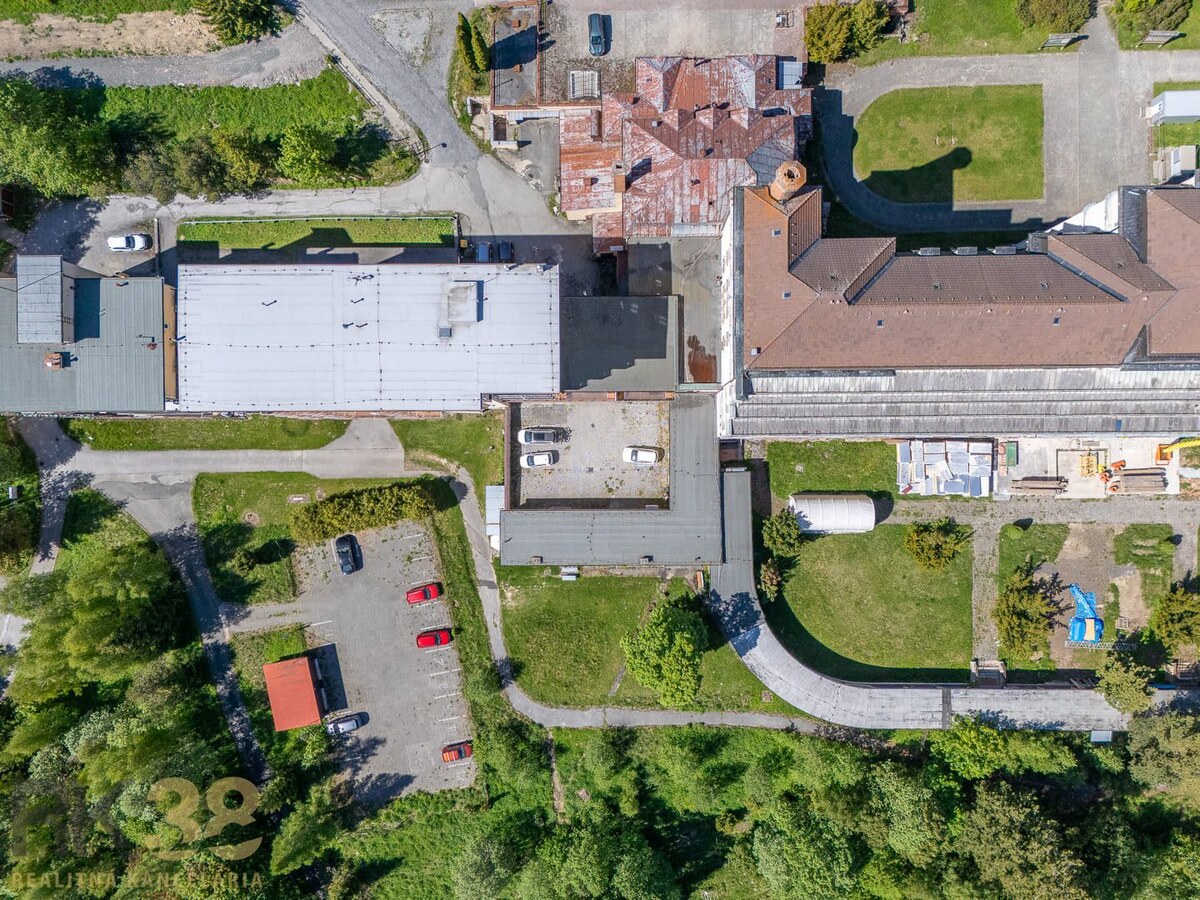 Výhodná cena: Na predaj priestranný 2-izbový byt s garážou — foto 13