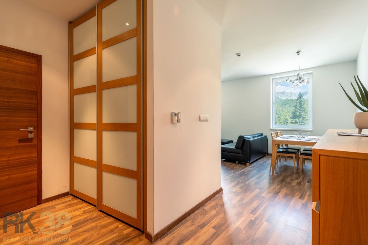 Jeden z najlepšie položených apartmánov na Slovensku -  Štrbské pleso — foto 8