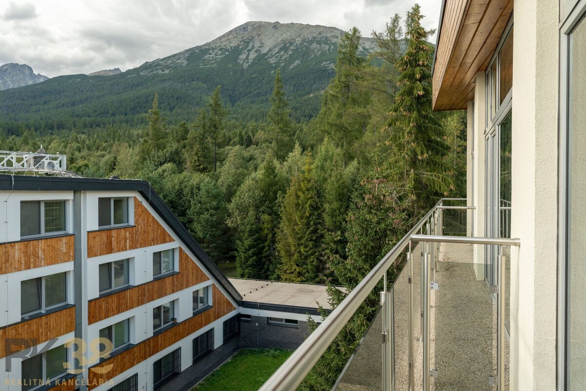 Exkluzívny apartmán pod tatranskými štítmi v Hrebienok Resort**** — foto 12