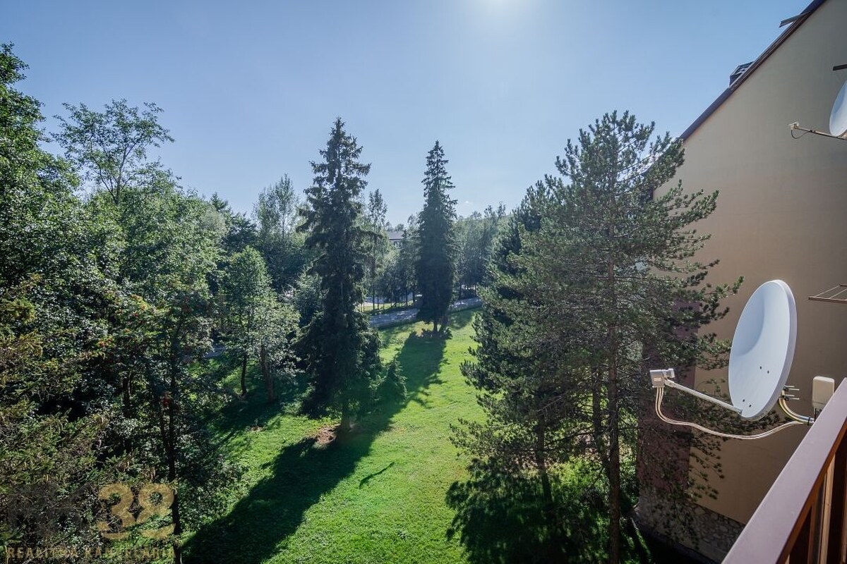 Bývanie pod Lomnickým štítom | 3-izbový byt v srdci Tatranskej Lomnice — foto 11