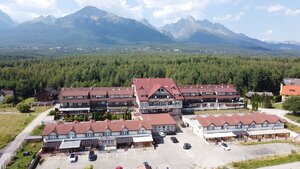 Výnimočný 2-izbový byt so súkromnou terasou a investičným potenciálom — foto 1