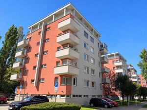 Na predaj 3-izbový byt s dvoma balkónmi | Na Križovatkách, Bratislava — foto 18
