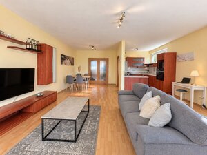 Na predaj 3-izbový byt s dvoma balkónmi | Na Križovatkách, Bratislava — foto 2