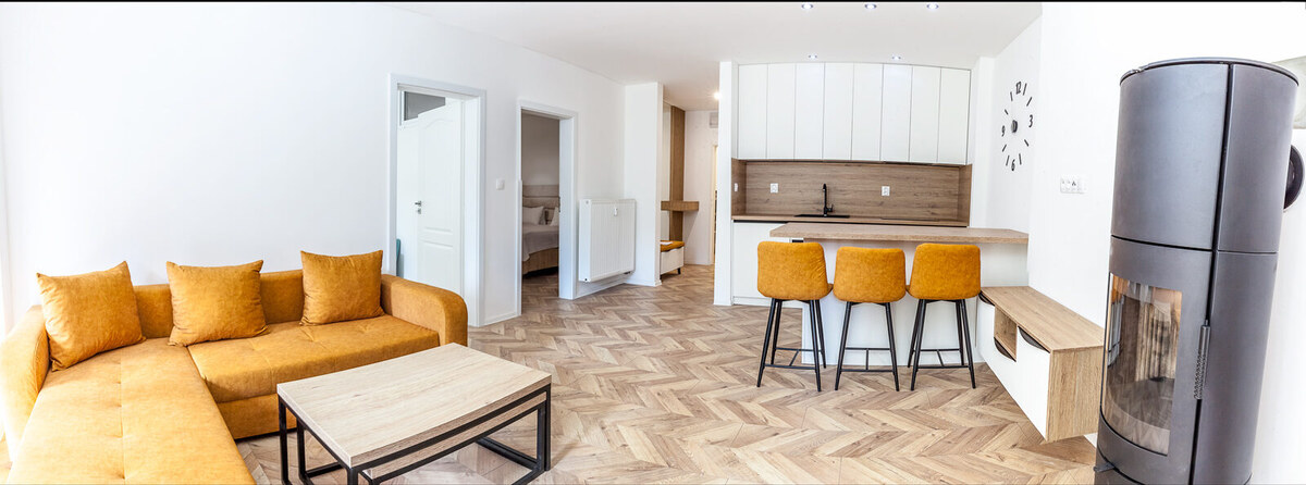 3-izbový apartmán s 45 m² terasou a wellness len kúsok od zubačky — foto 2