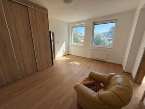 Polyfunkčný objekt s potenciálom na prestavbu na 17 bytov, Svit — foto 8
