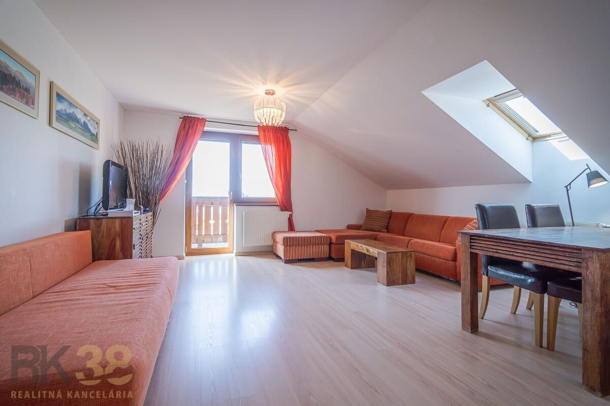 Znížená cena: priestranný apartmán s TOP polohou v Starom Smokovci — foto 10