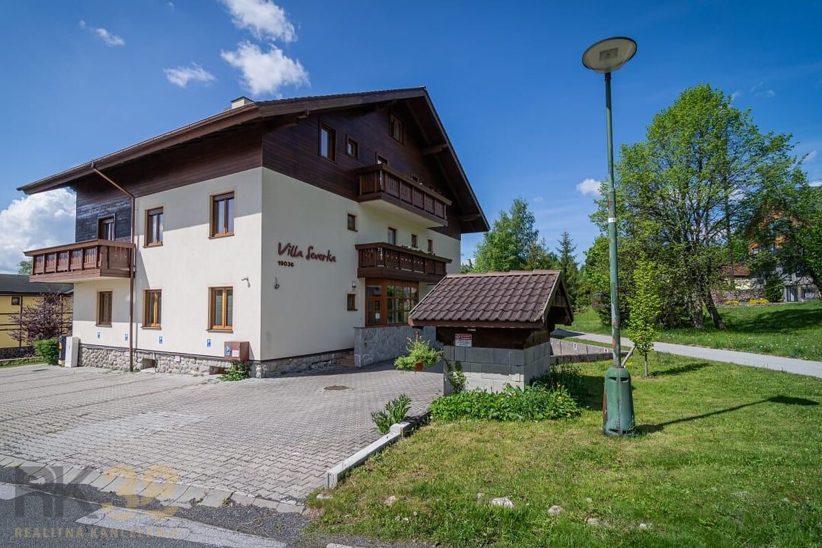 Znížená cena: priestranný apartmán s TOP polohou v Starom Smokovci — foto 2