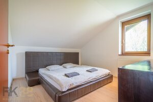 Znížená cena: priestranný apartmán s TOP polohou v Starom Smokovci — foto 12